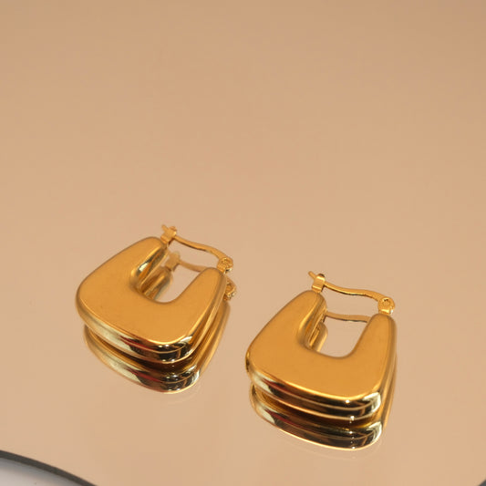 Anya Chunky U Flat Hoop Earrings