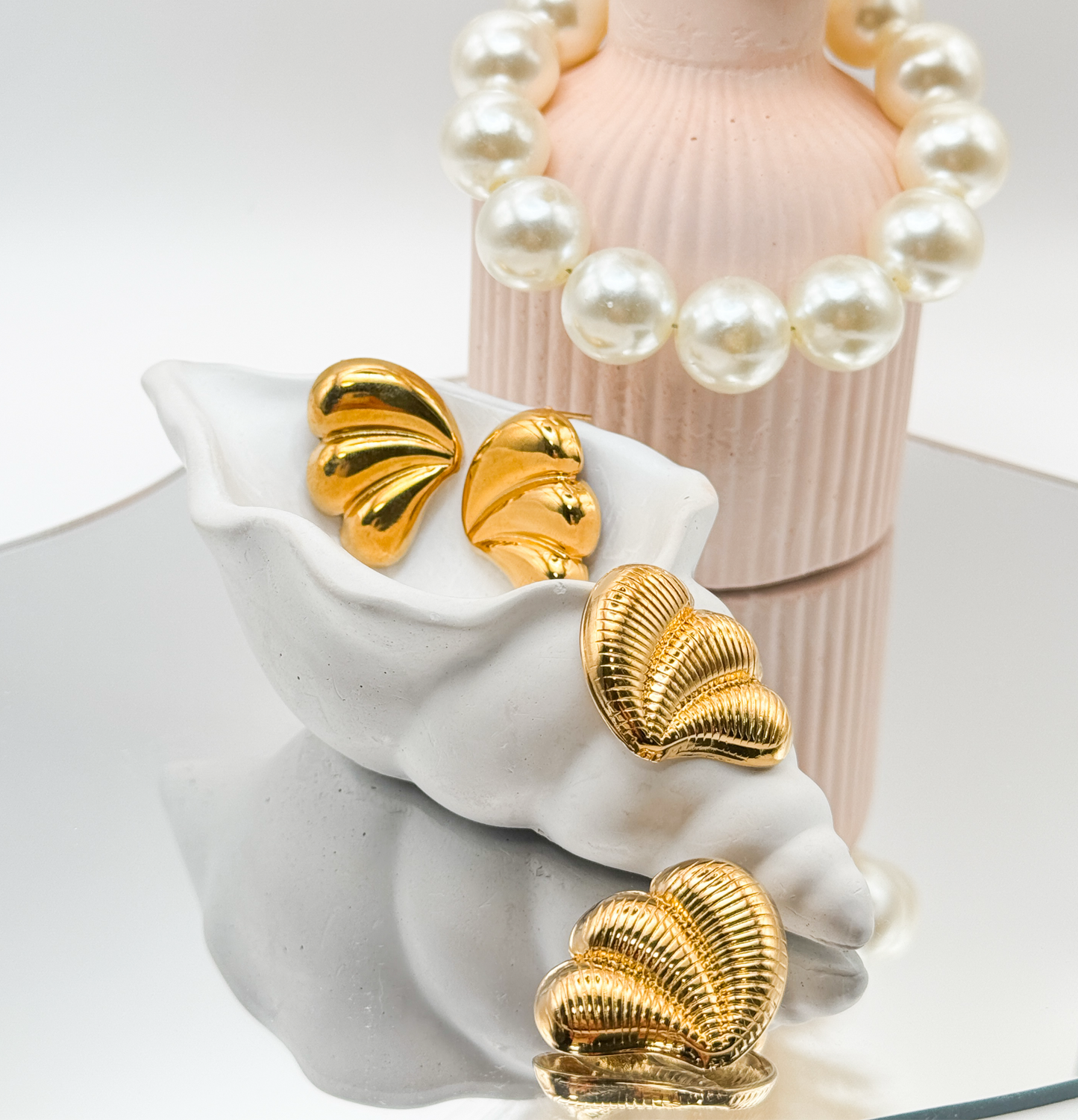 Anya Seashell Chunky Earrings