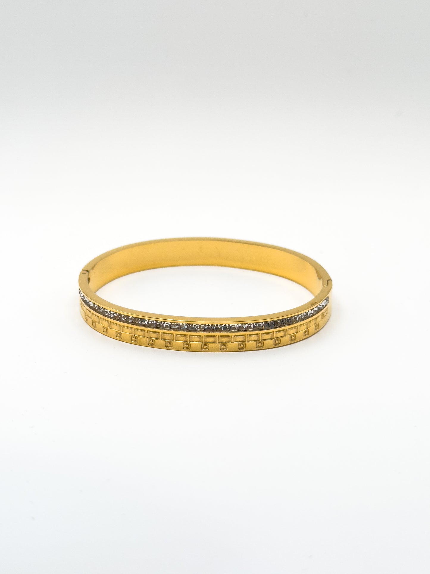 Avara Solara Gold Bangle