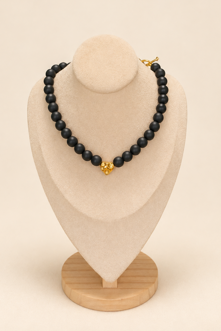 Sable Necklace (Onyx)