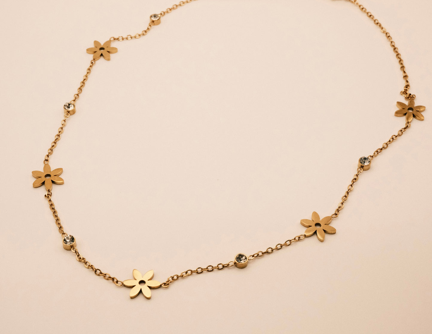 Sunna Daisy Zircon Necklace