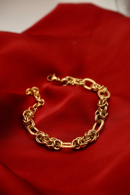Moneta Twist Link Bracelet