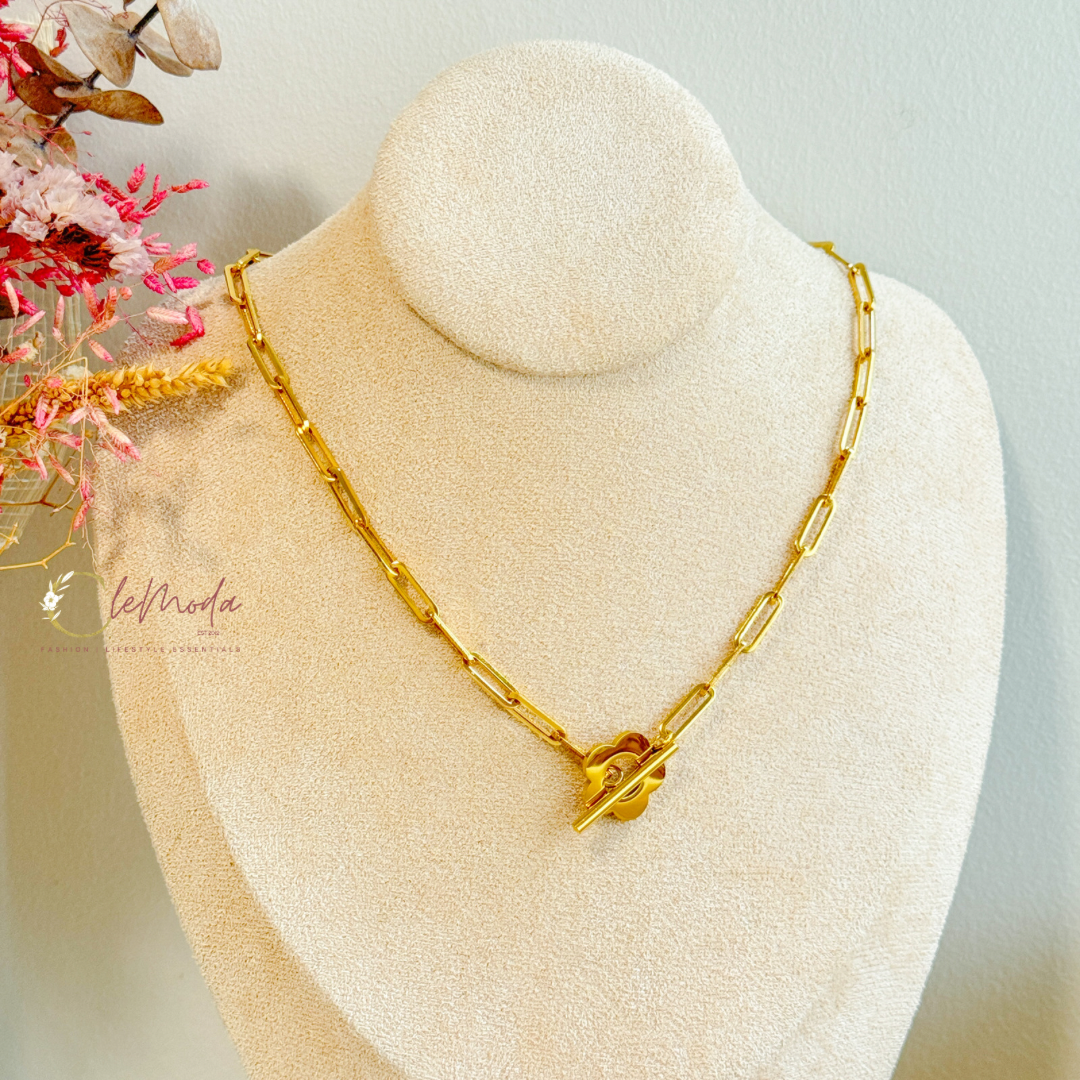 Sunna Daisy Paperclip Necklace