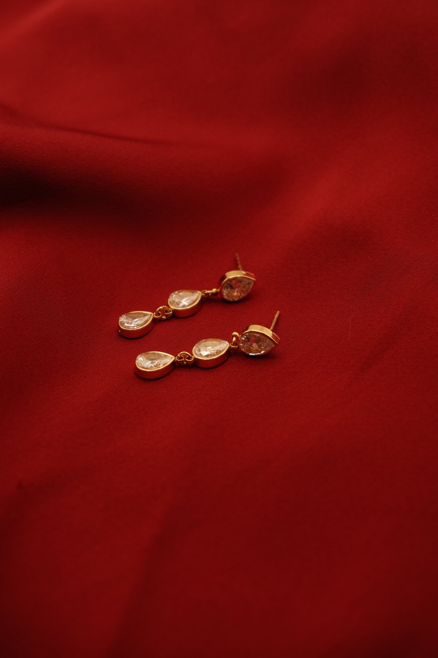Unica Crystal Drop Earrings