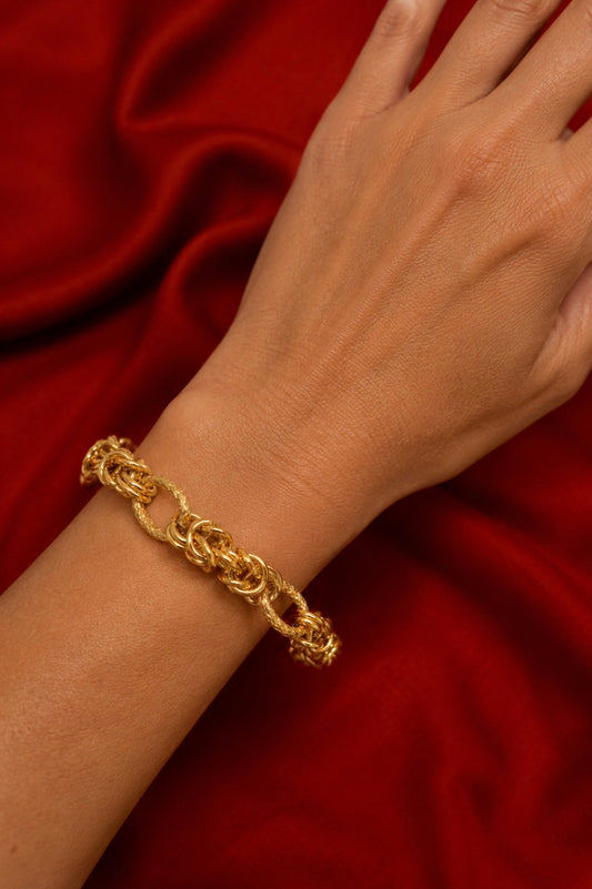 Moneta Twist Link Bracelet