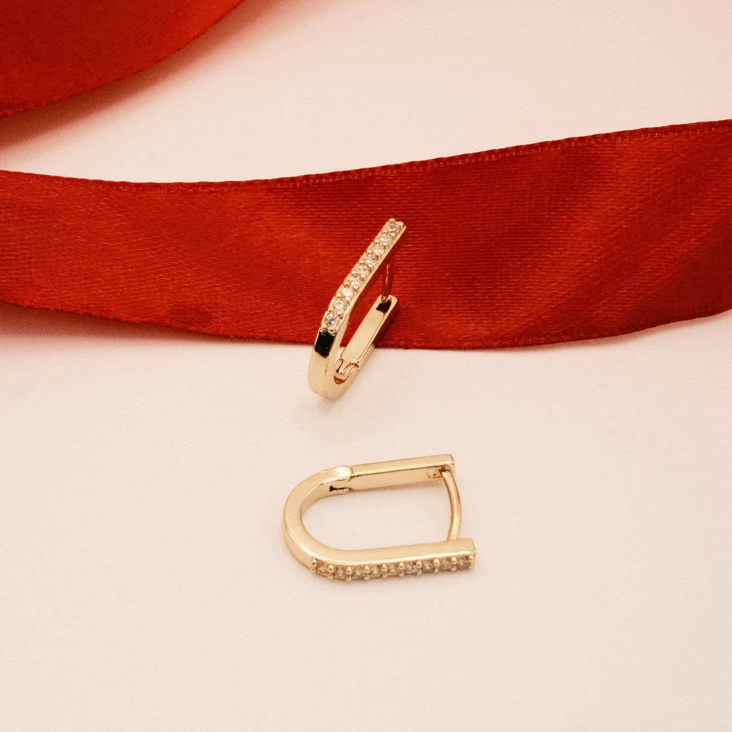 Alicia HOOPS U Zircon Earrings