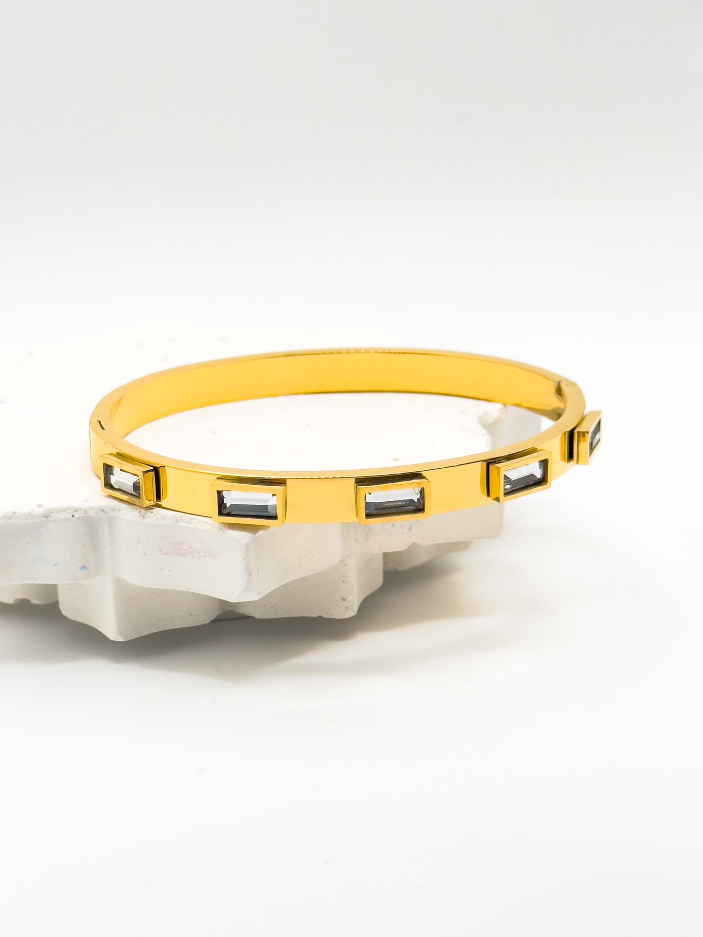 Avara Lumia Baguette Gold Bangle