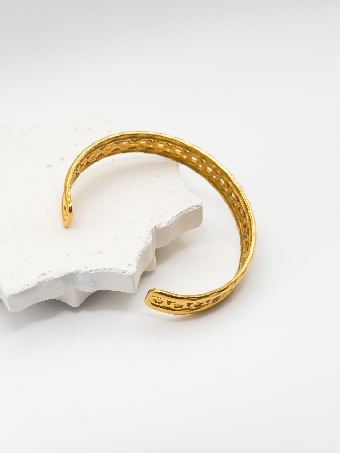 Oro Premium Chain Link Cuff Gold Bangle