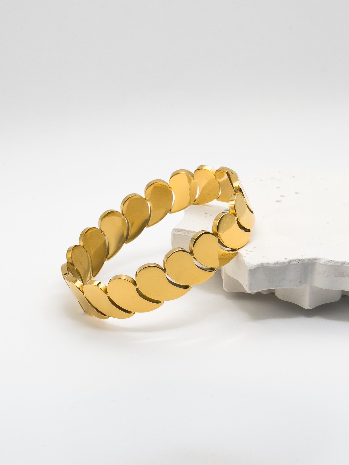 Avara Luna Gold Bangle