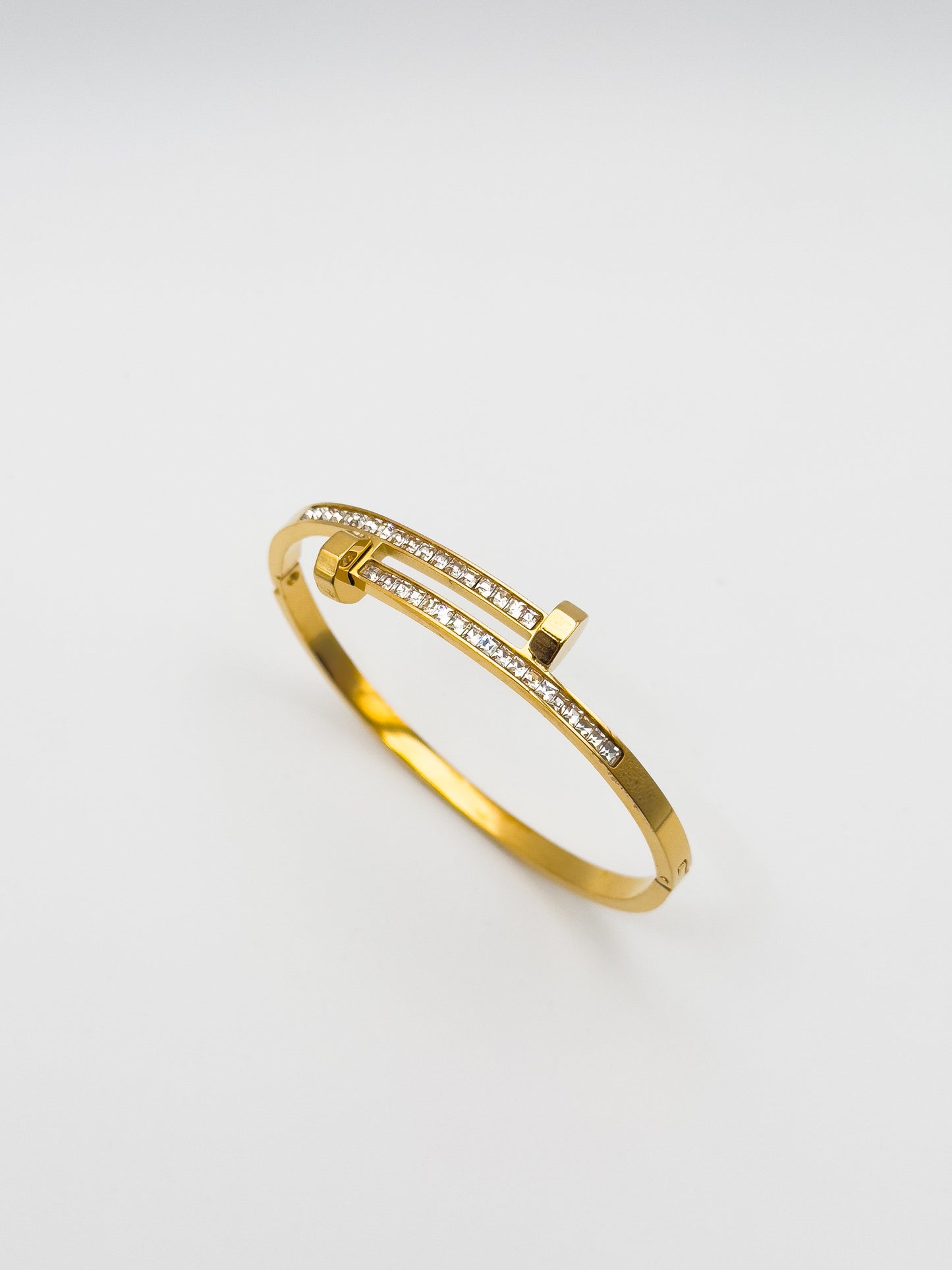 Oro Premium Nail Crystal Gold Bangle