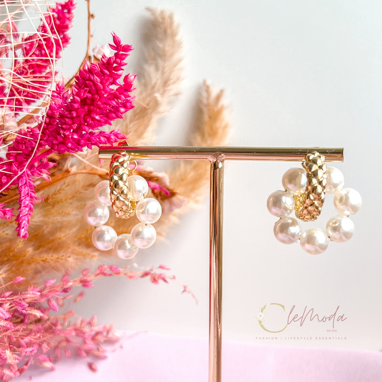 Unica Pearl Hoop Earrings