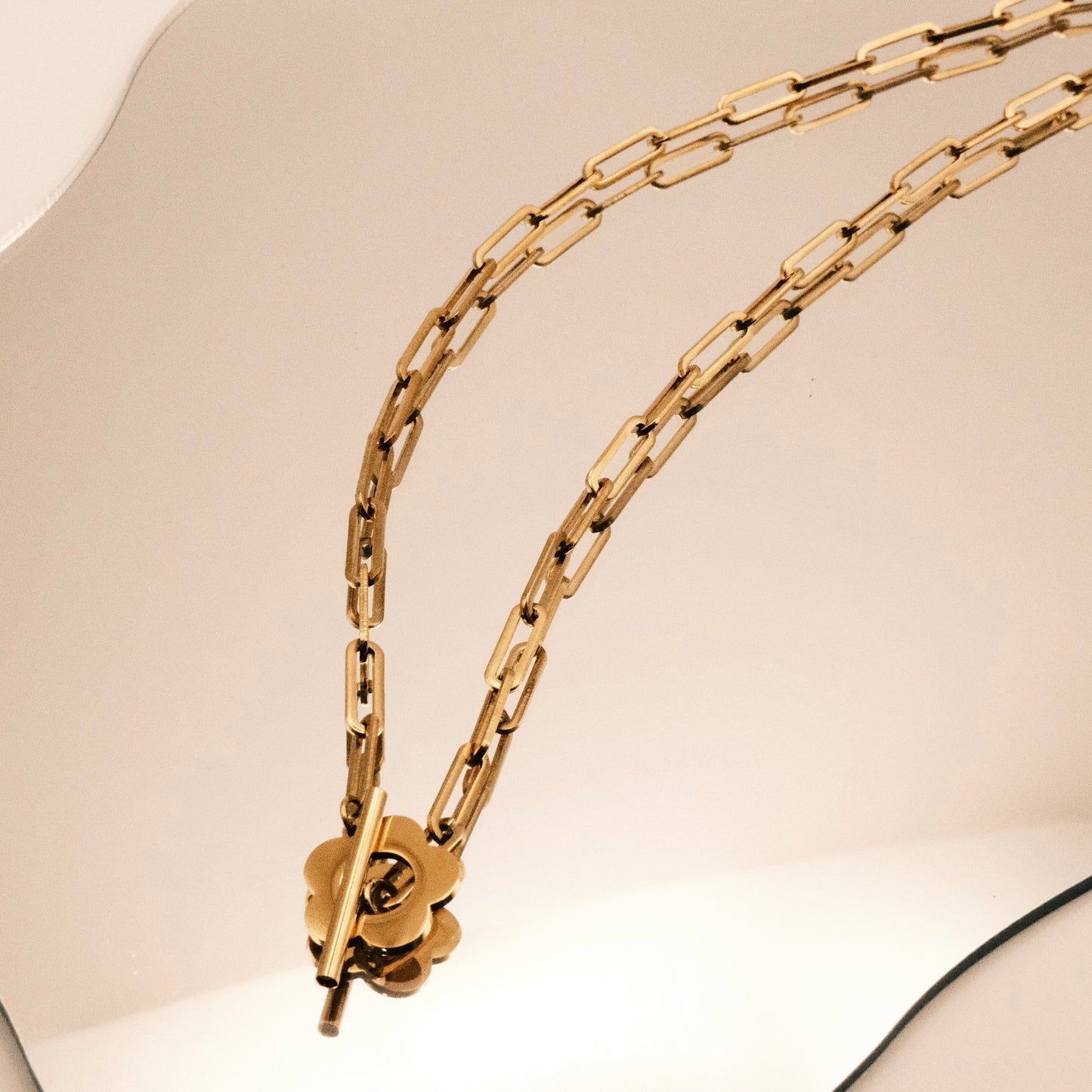 Sunna Daisy Paperclip Necklace
