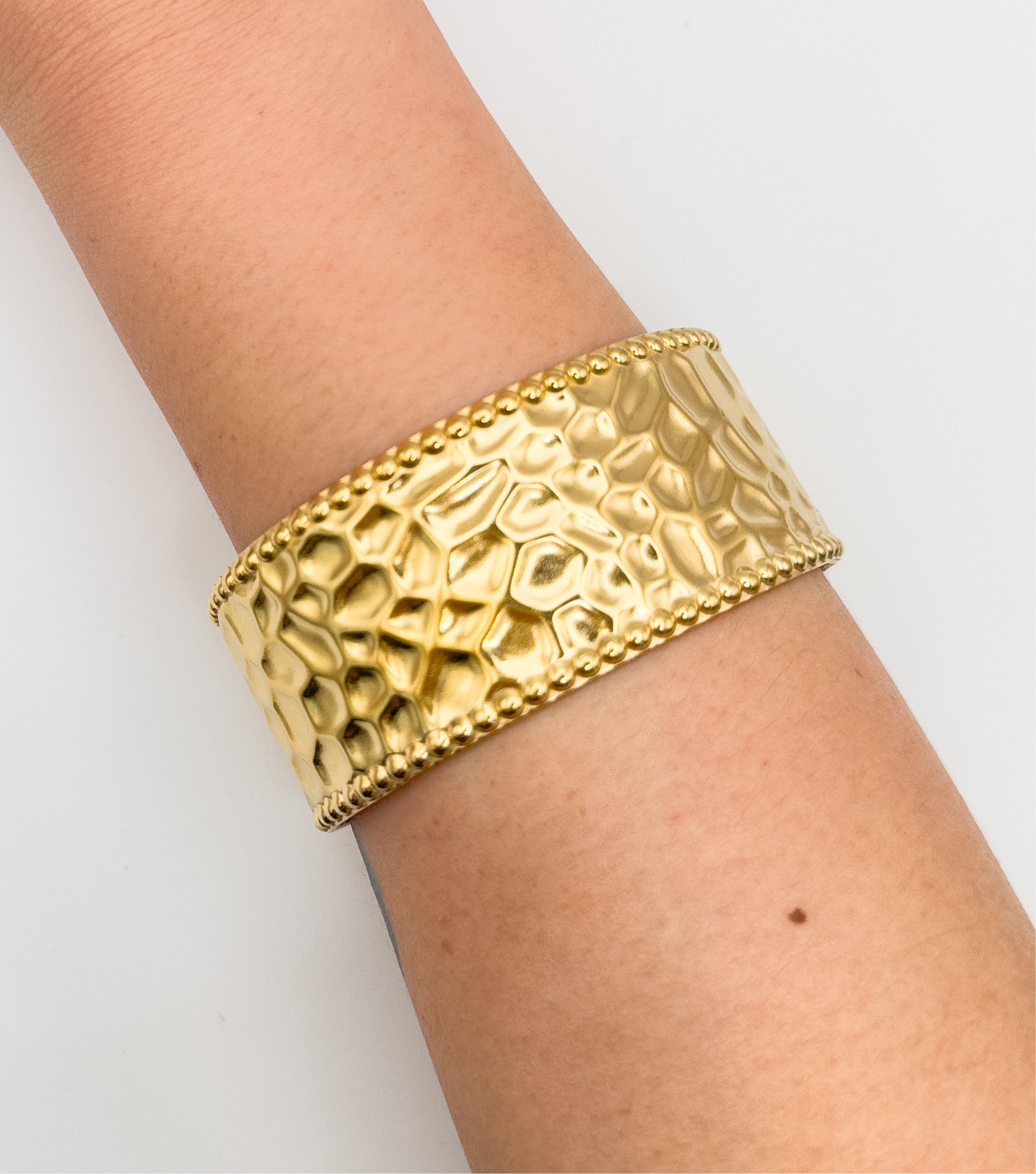 Avara Athena Gold Cuff Bangle