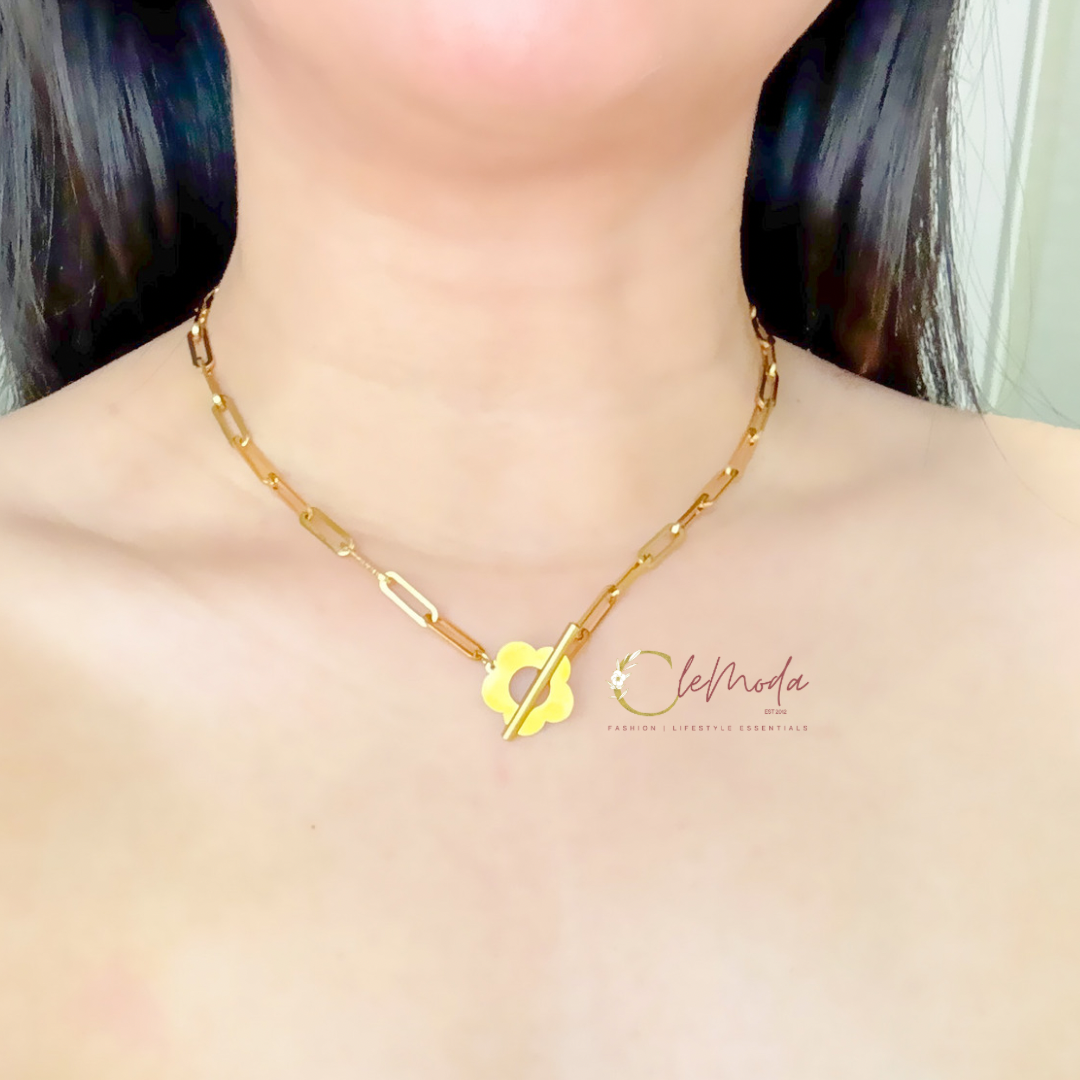 Sunna Daisy Paperclip Necklace