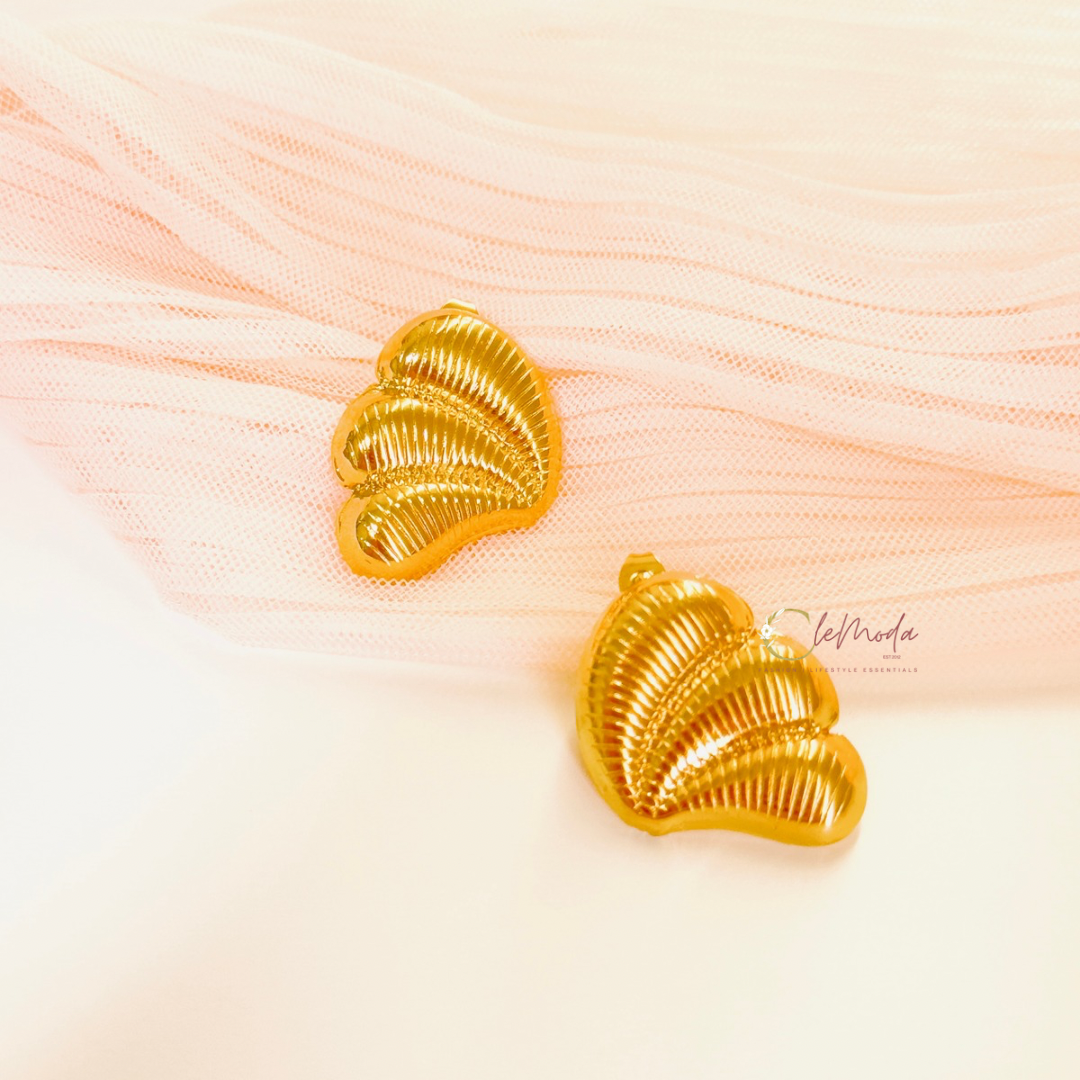Anya Seashell Chunky Earrings