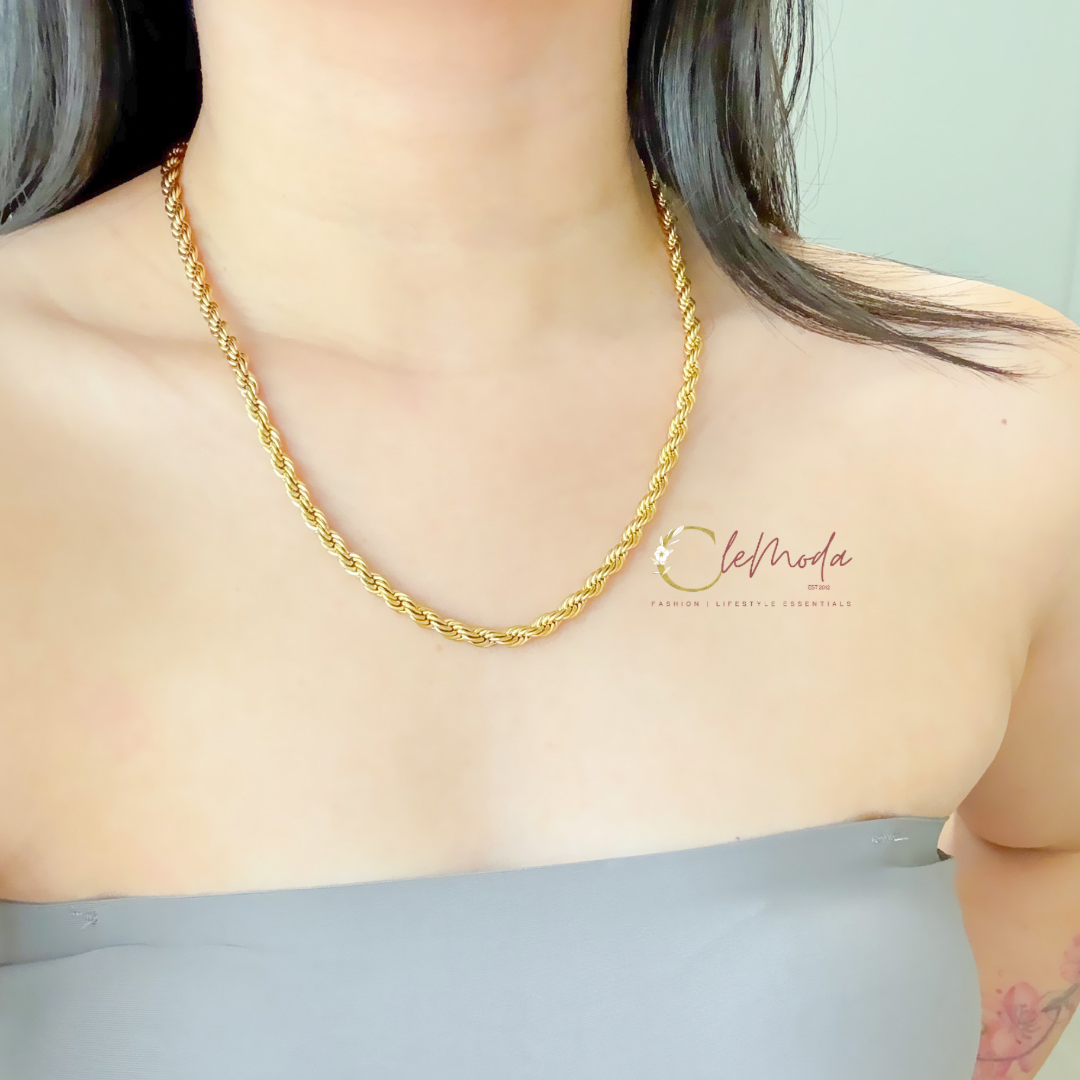 Sunna Twisted Chain Necklace