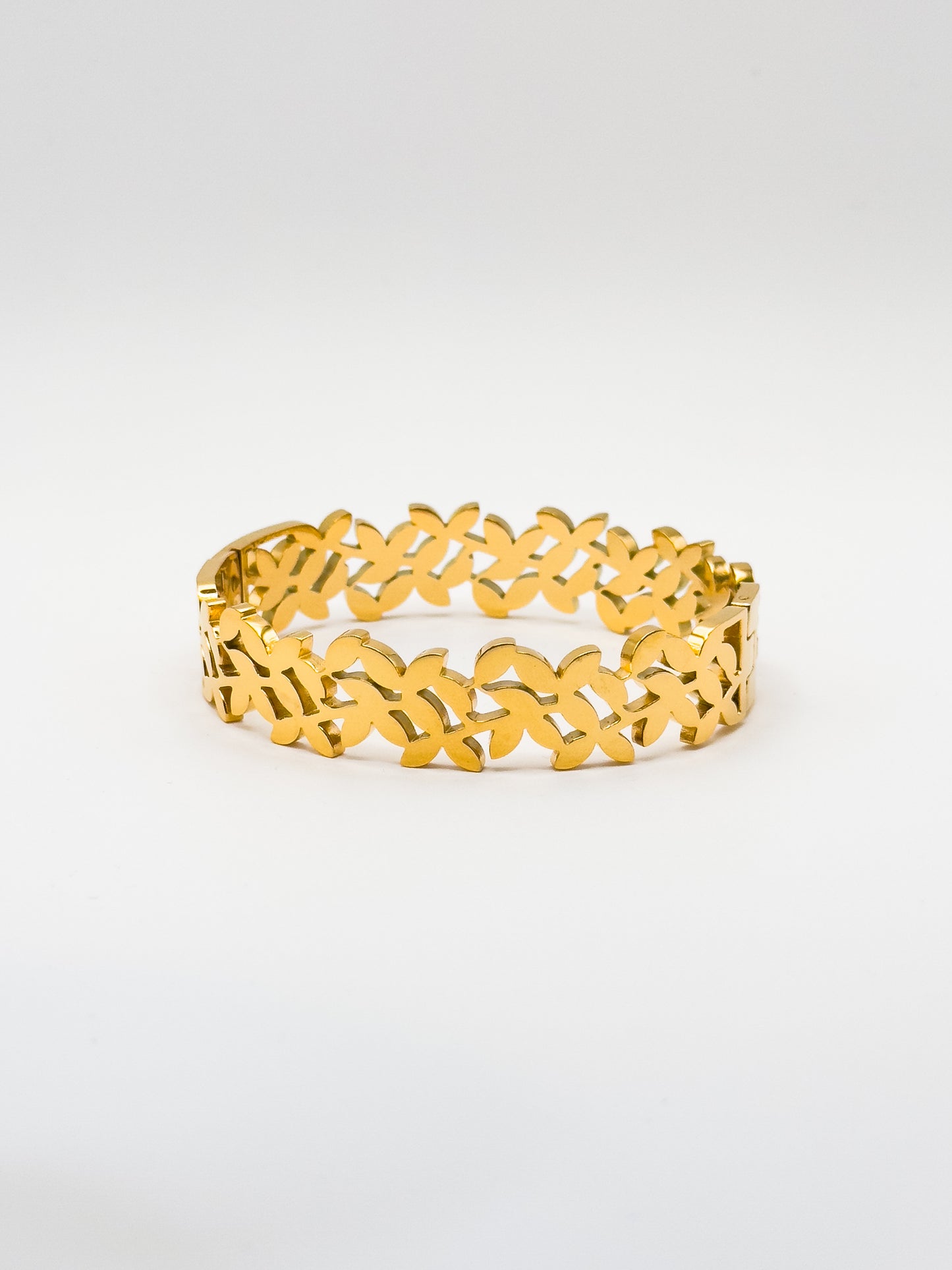 Avara Florence Gold Bangle