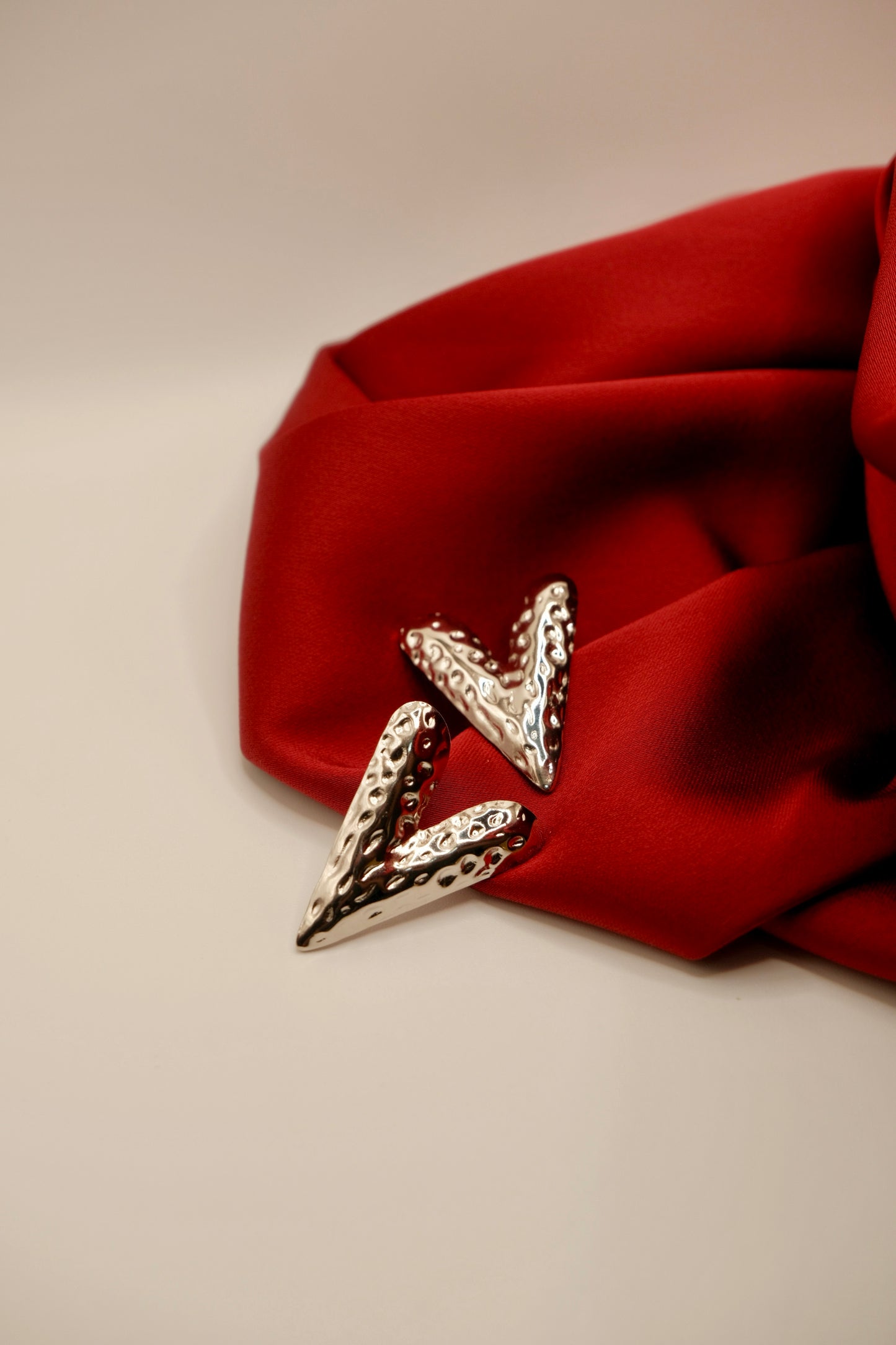 Anya Sculpted Heart Earrings