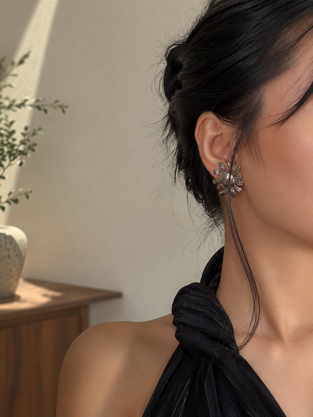 Anya Silver Sunflower Earrings