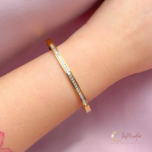 Oro Premium Infinity Zircon Bangle