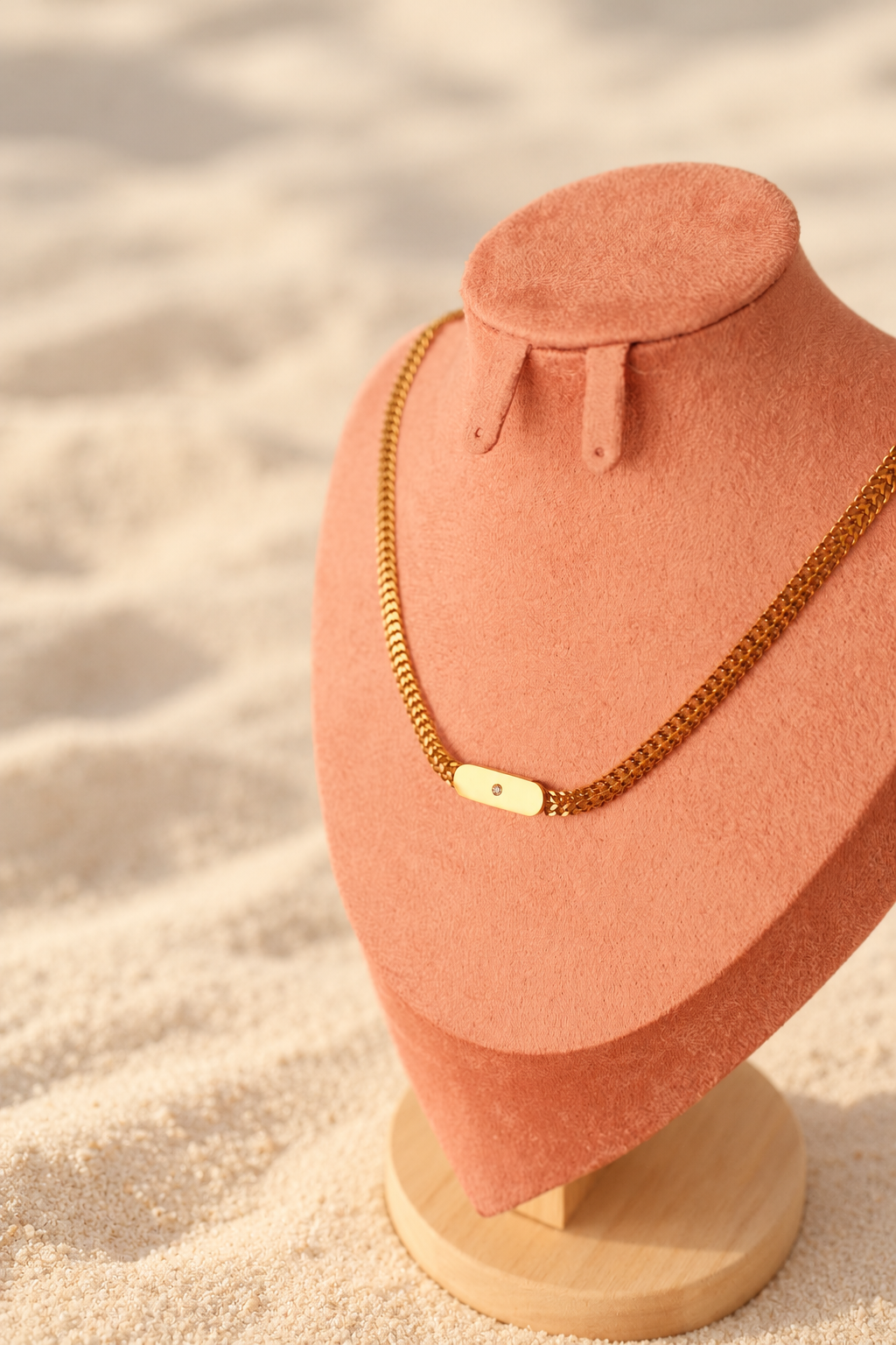 Sola Necklace