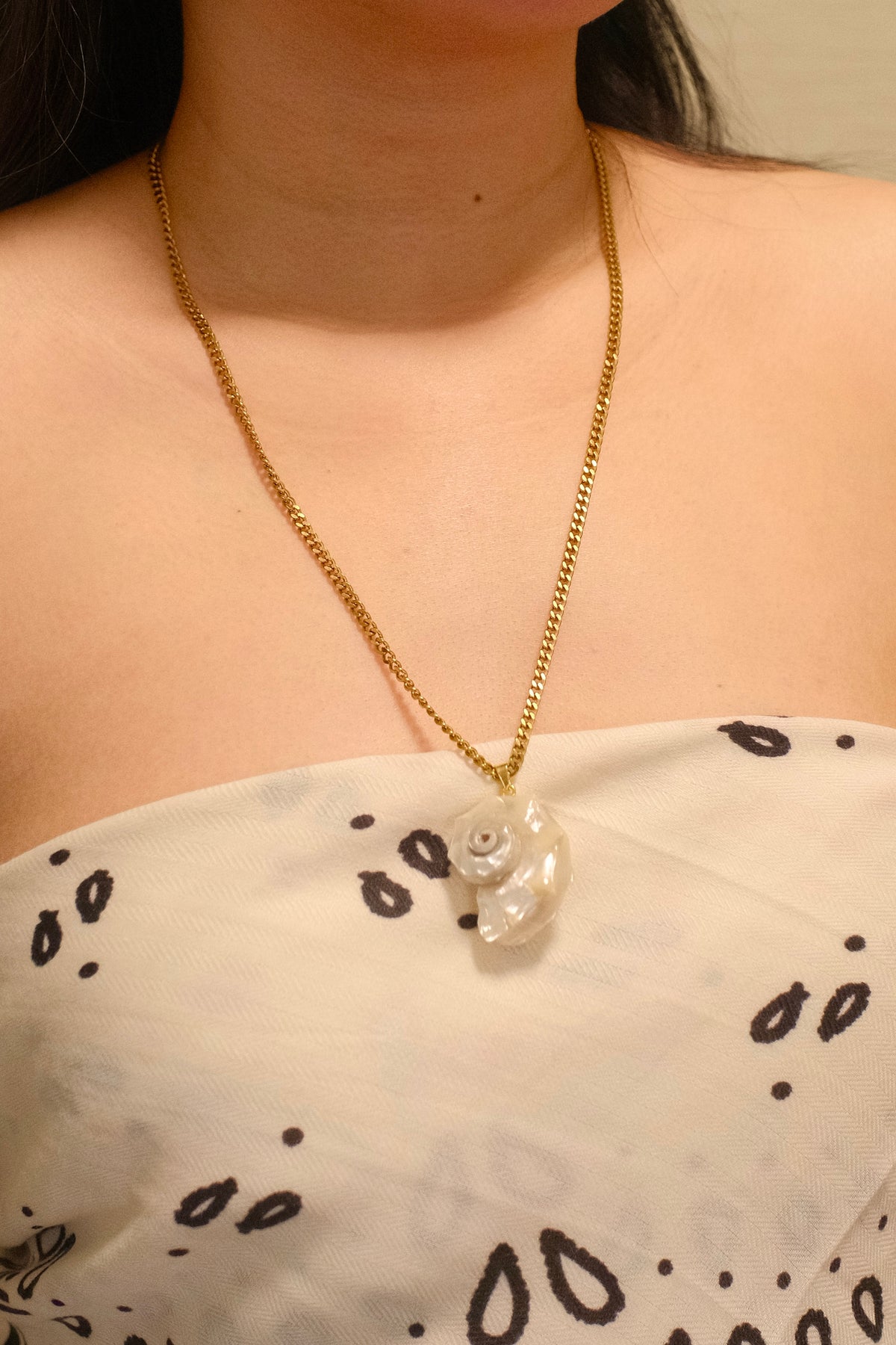 Concha Necklace