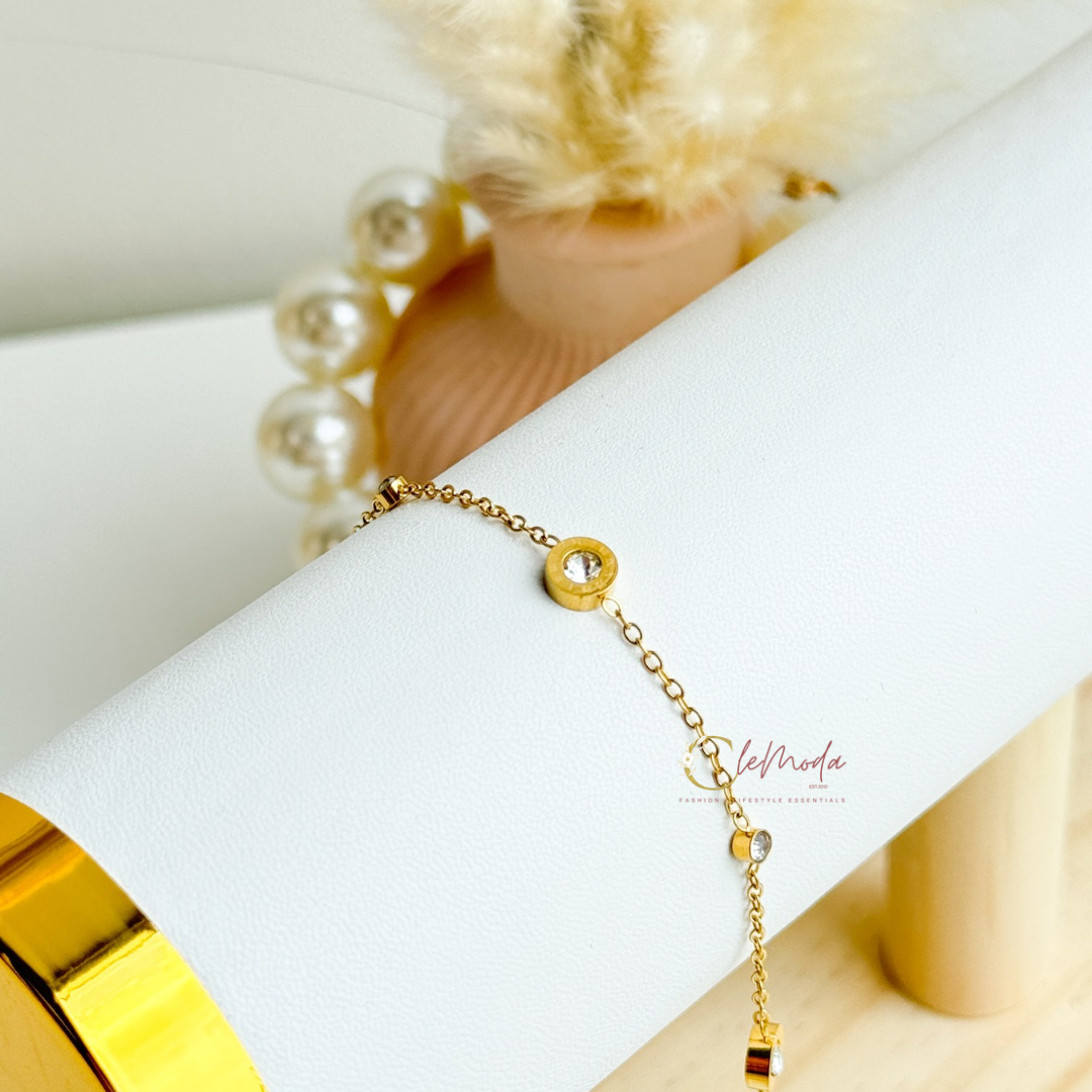 Felicity Round Crystals Bracelet