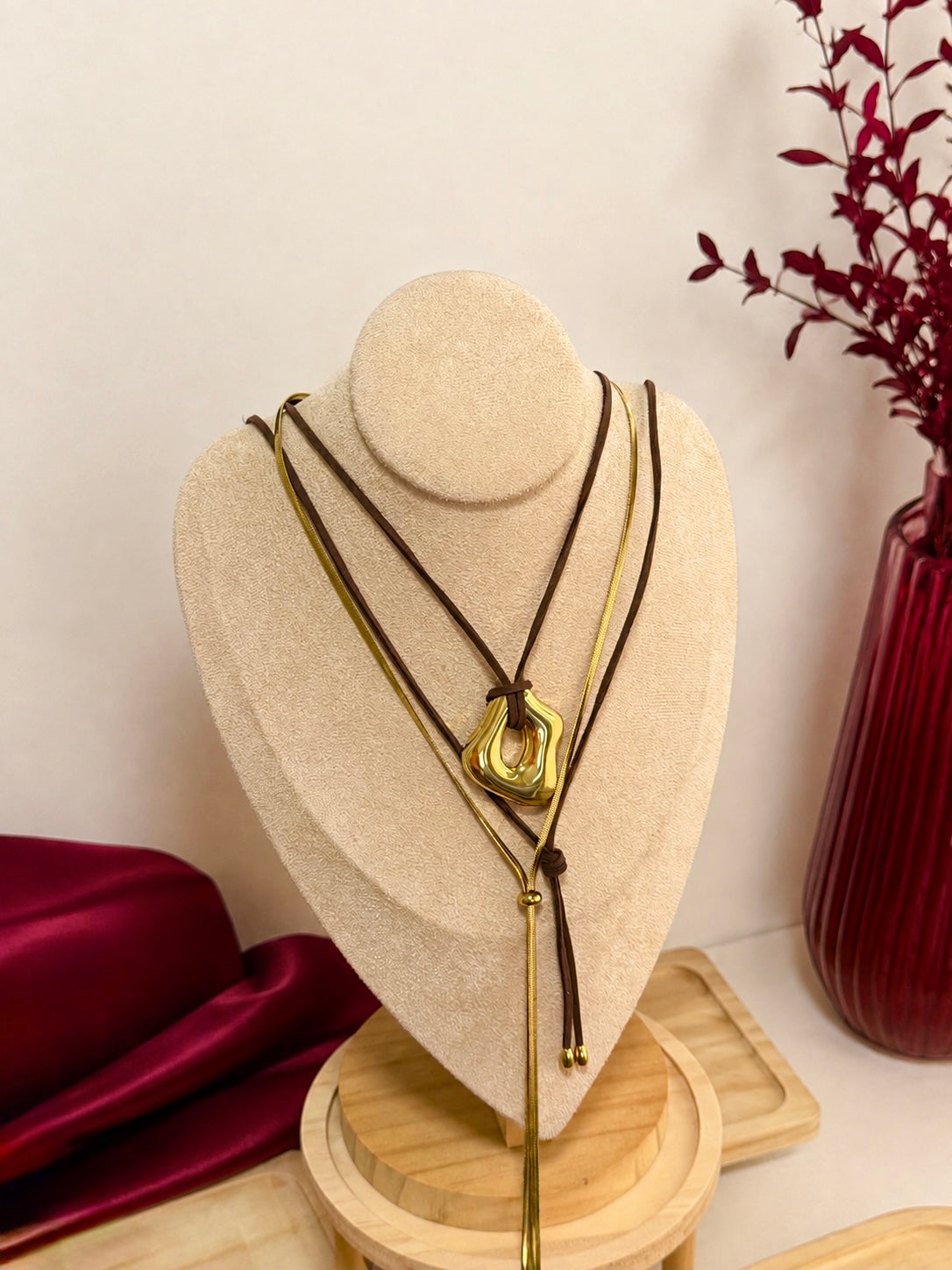 Versa Necklace