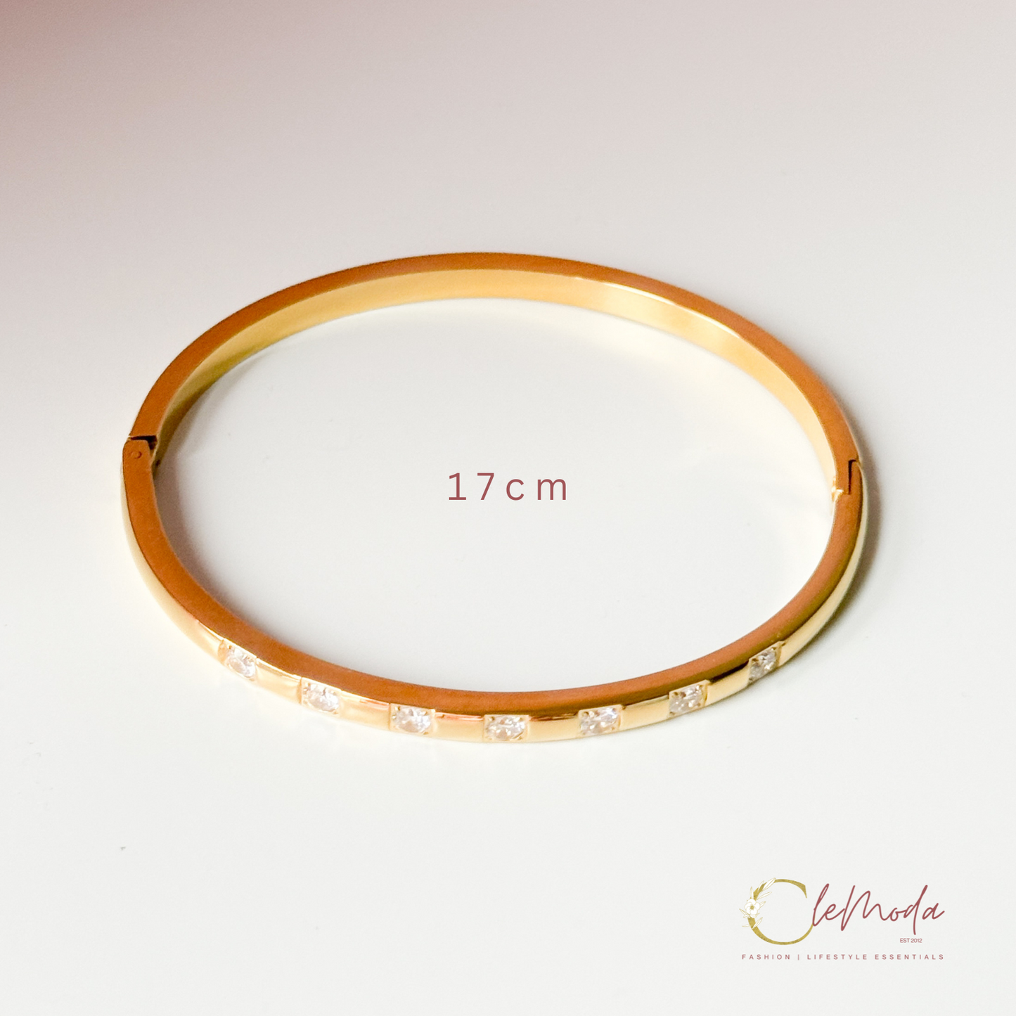 Oro Premium Seven Zircon Bangle