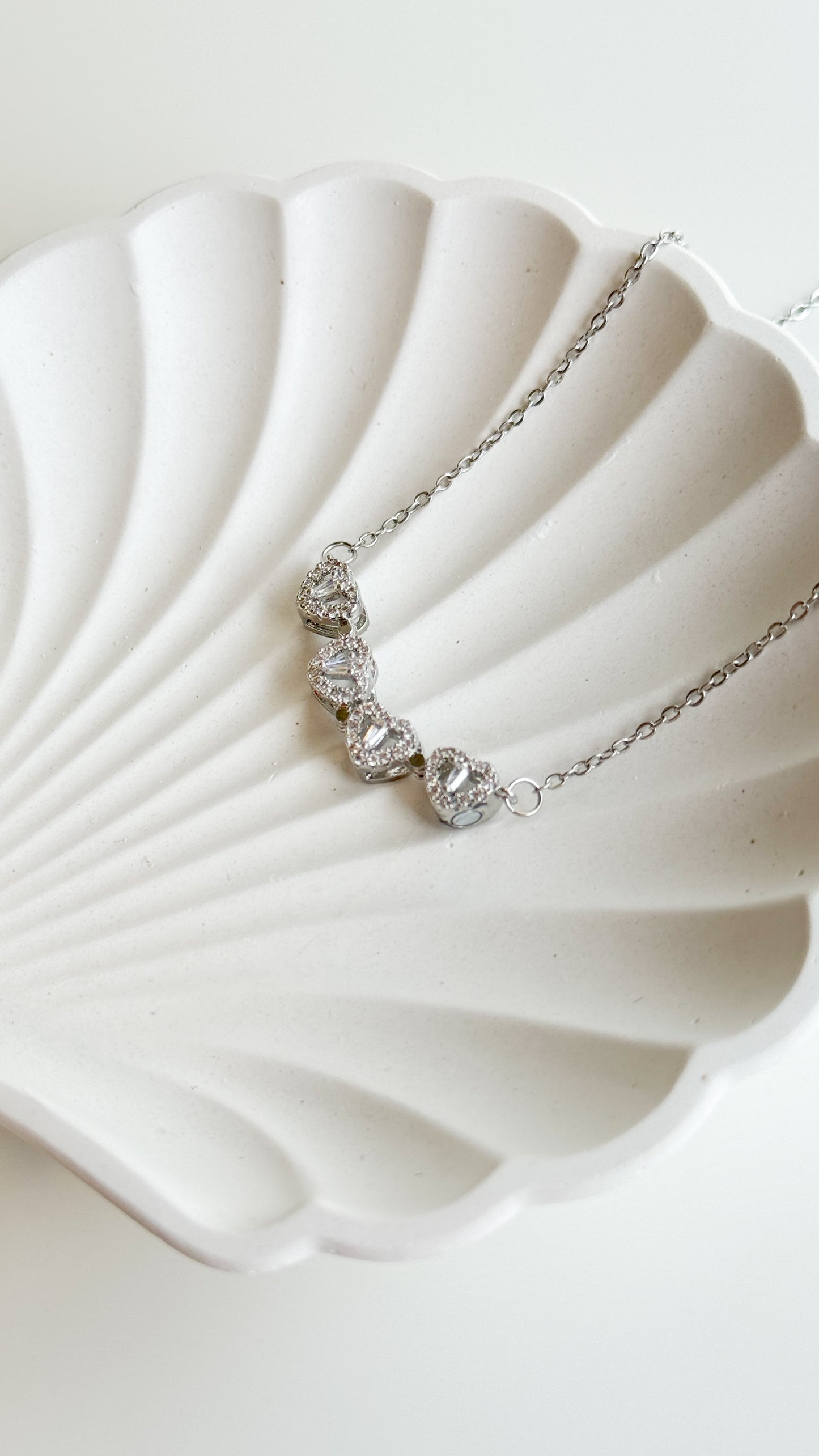 Hearts Entwined Silver H7 Necklace