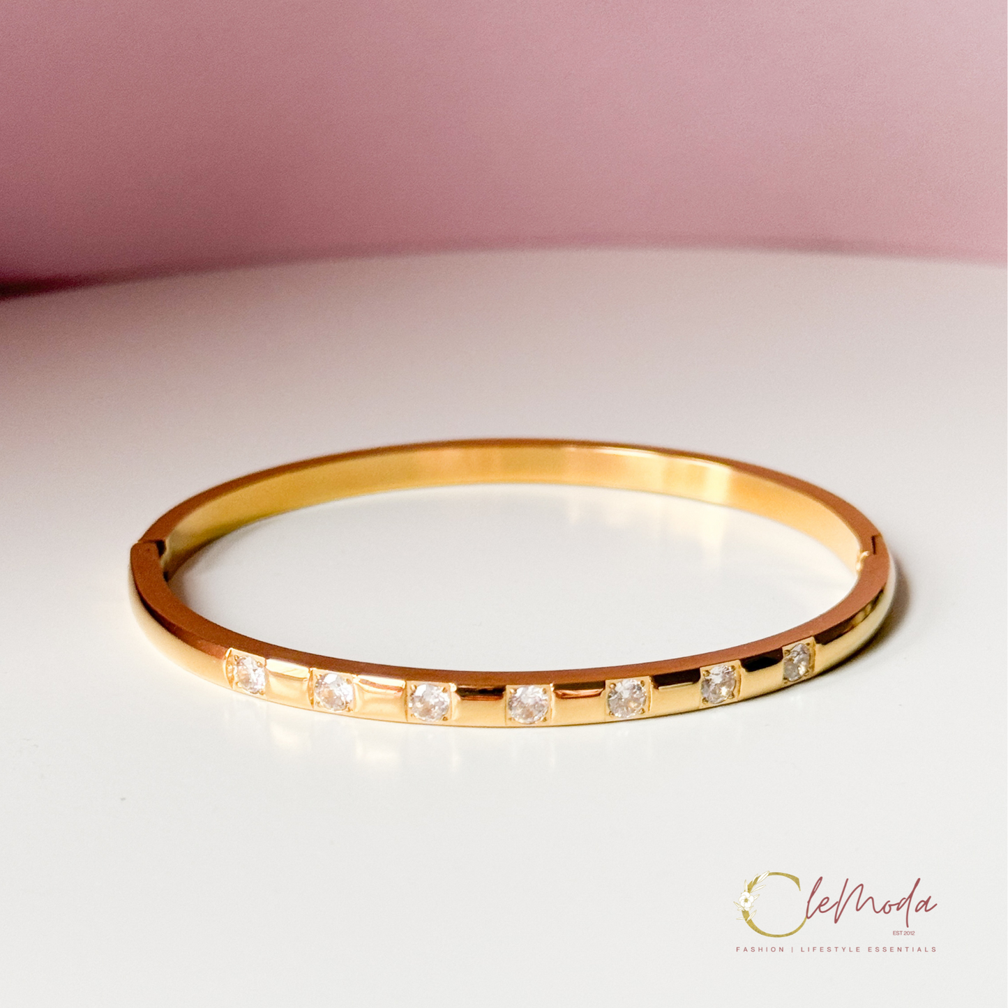 Oro Premium Seven Zircon Bangle