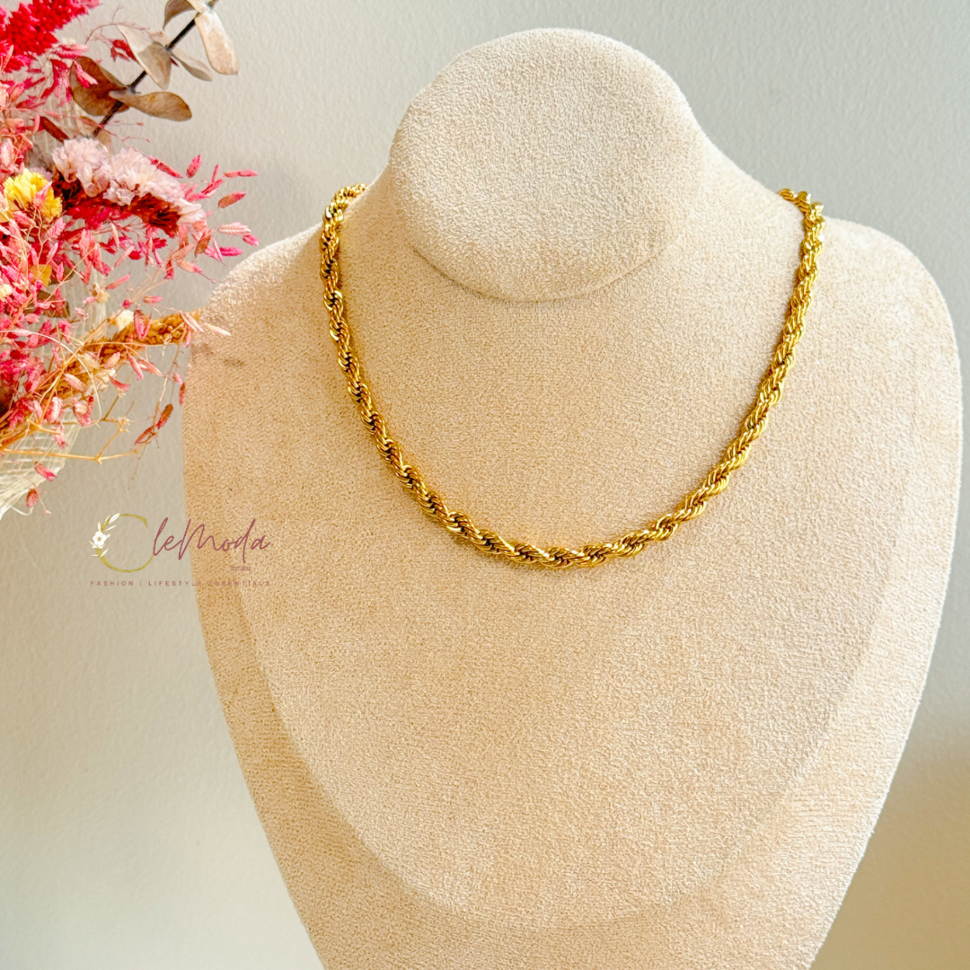 Sunna Twisted Chain Necklace