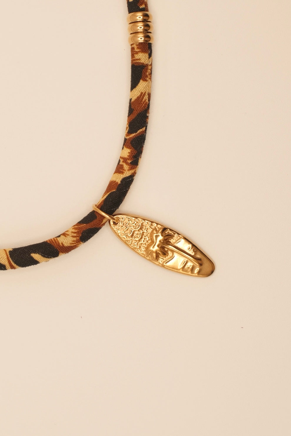 Coastal Palm Necklace