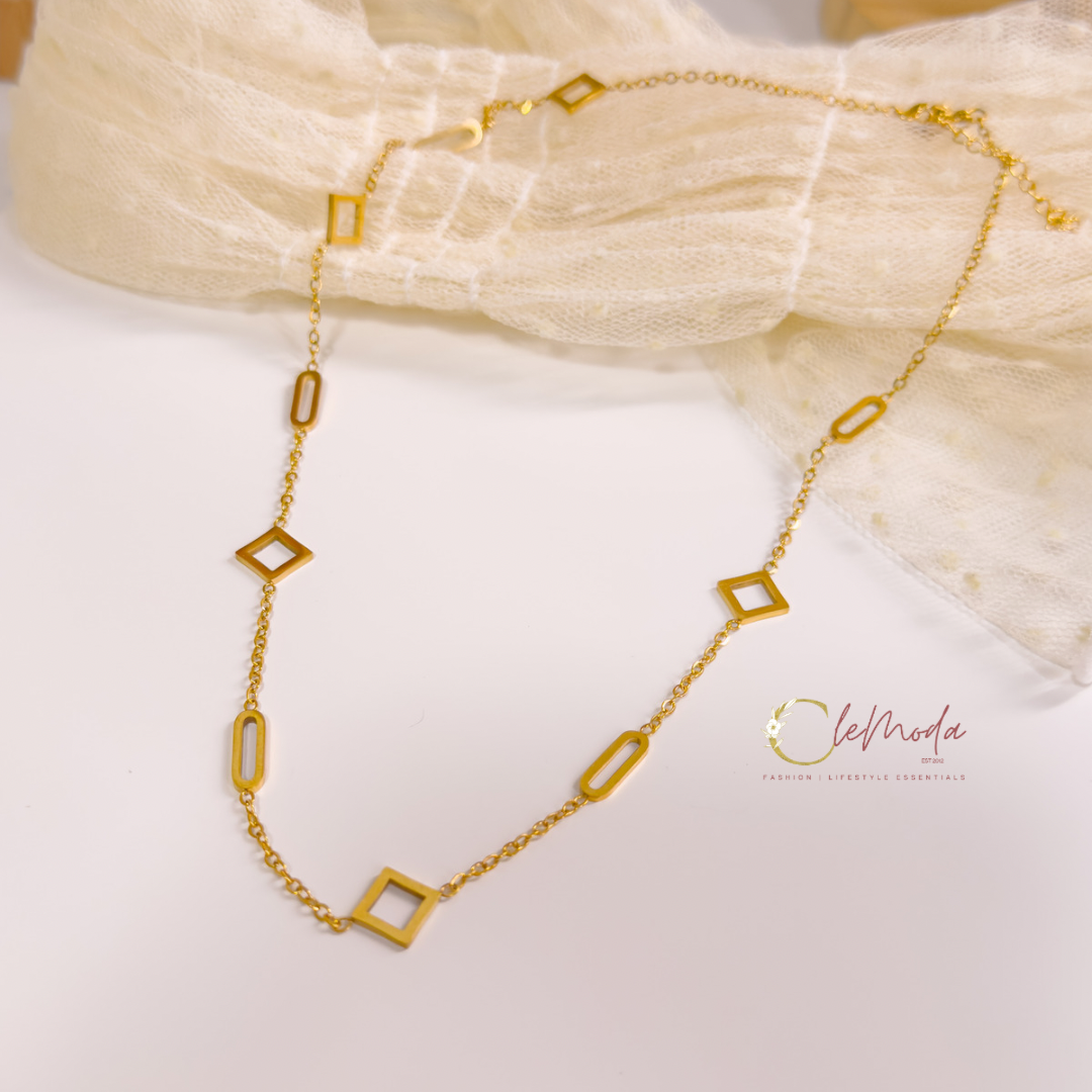 Sunna Geometric Diamond Necklace