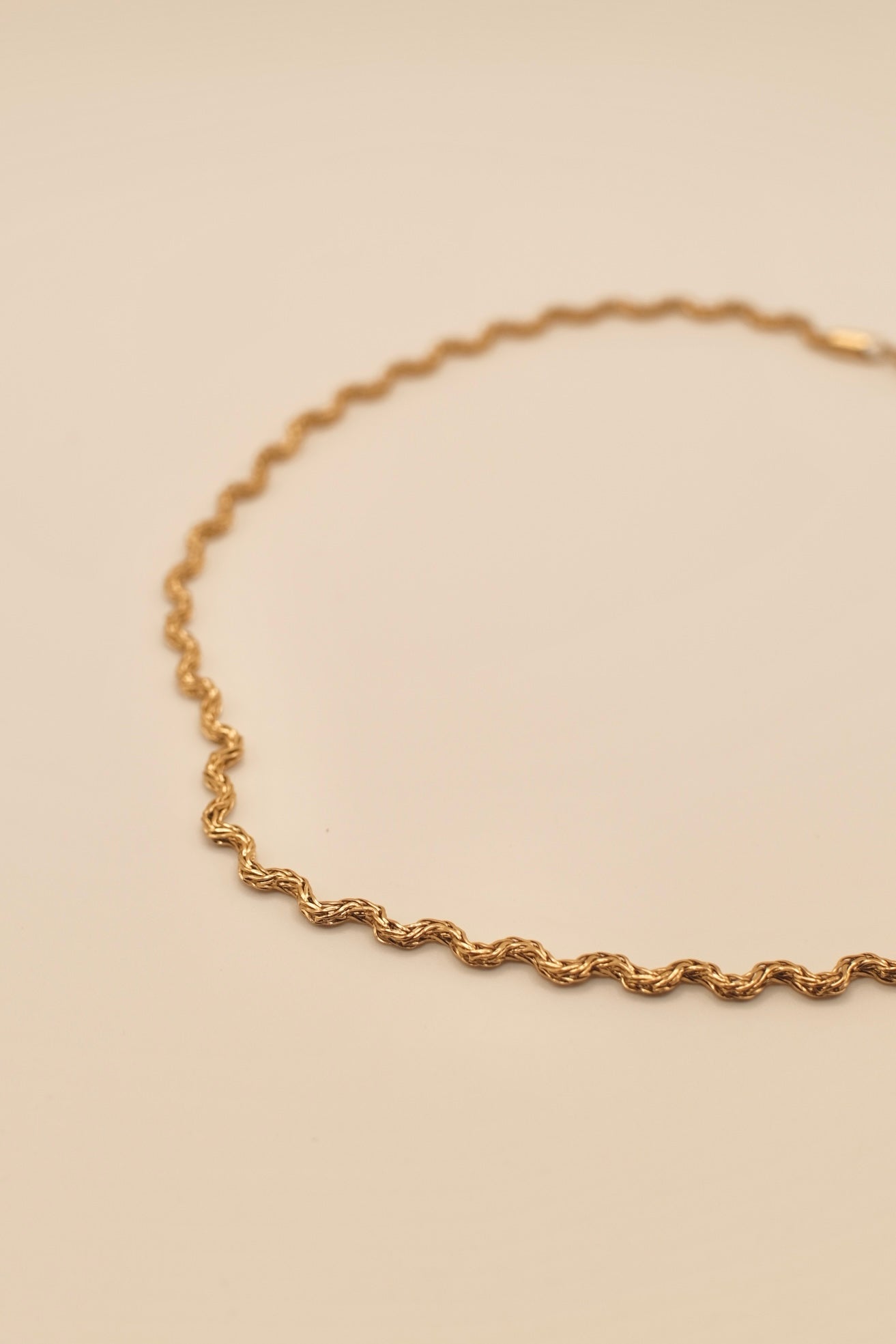 Ripple Chain Gold Necklace