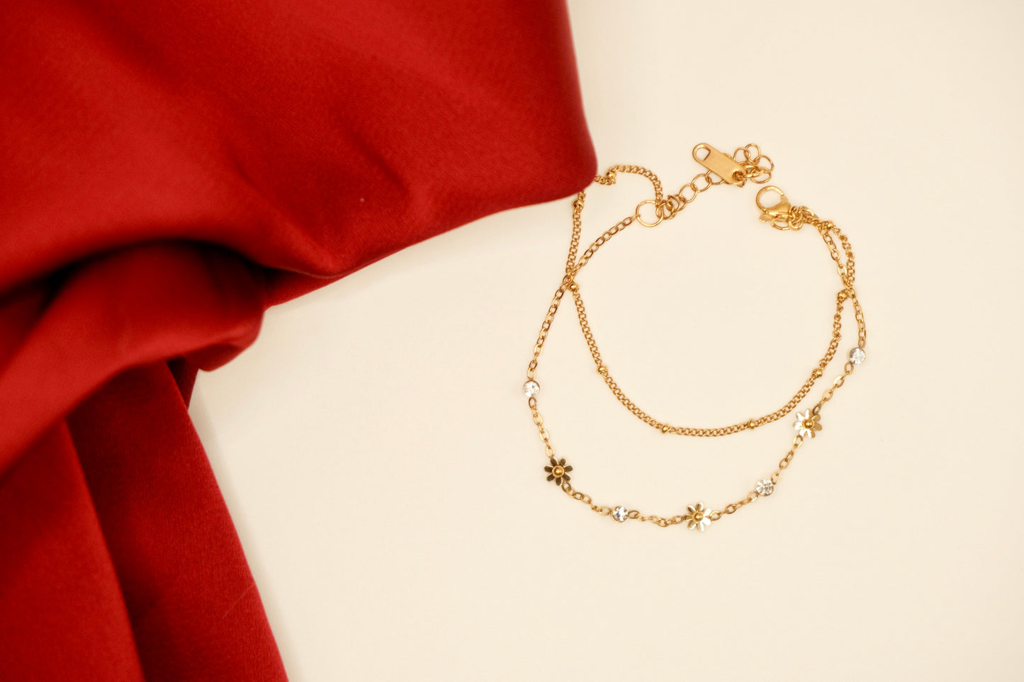 Daisy Crystal Layer Bracelet