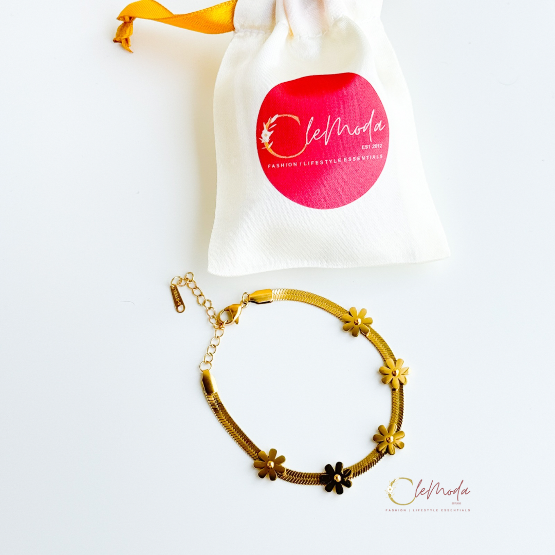 Felicity Daisy Gold Bracelet