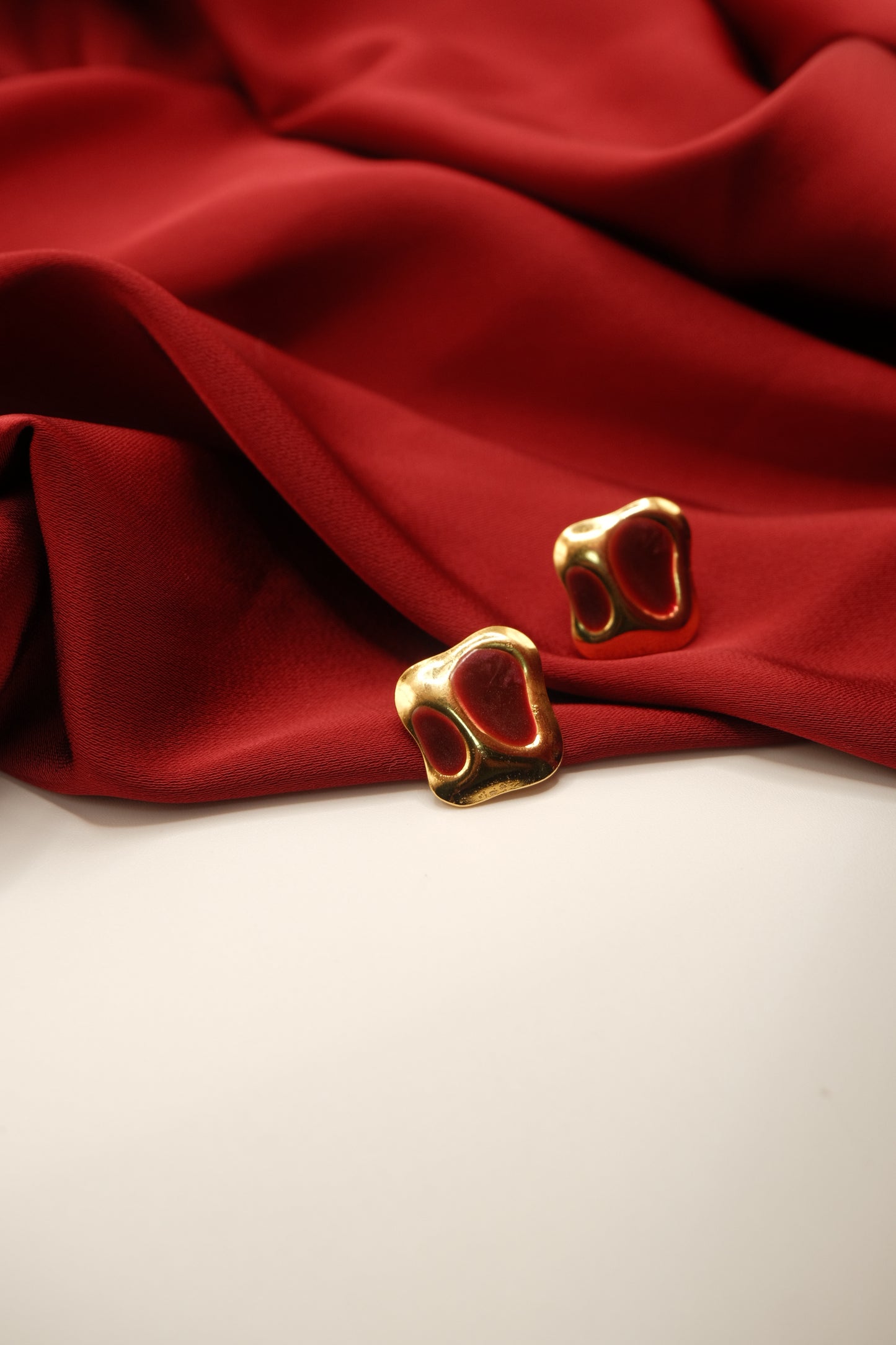 Anya Bordeaux Small Earrings