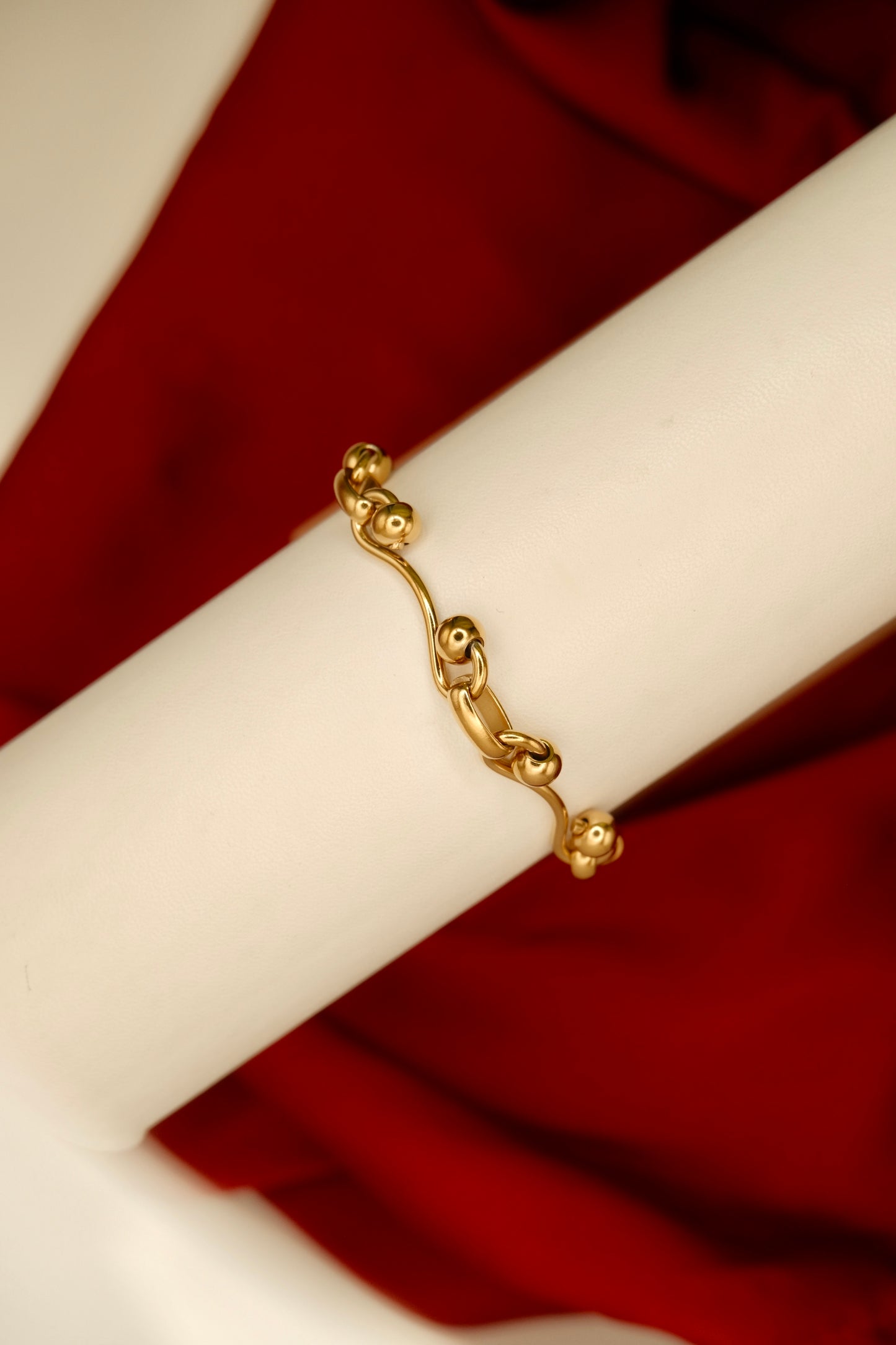 Verona Curve Link Bracelet