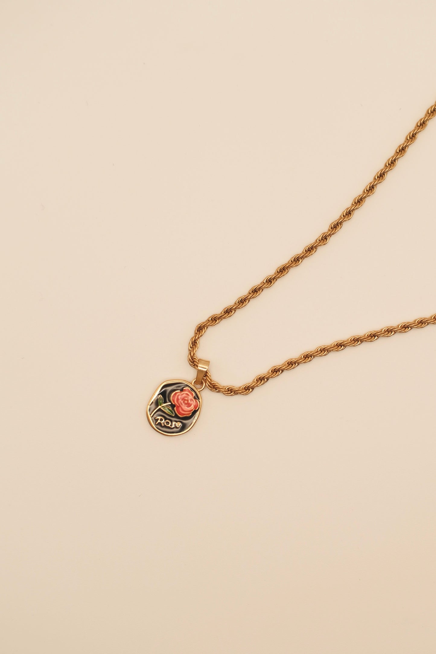 Rose Pendant Necklace