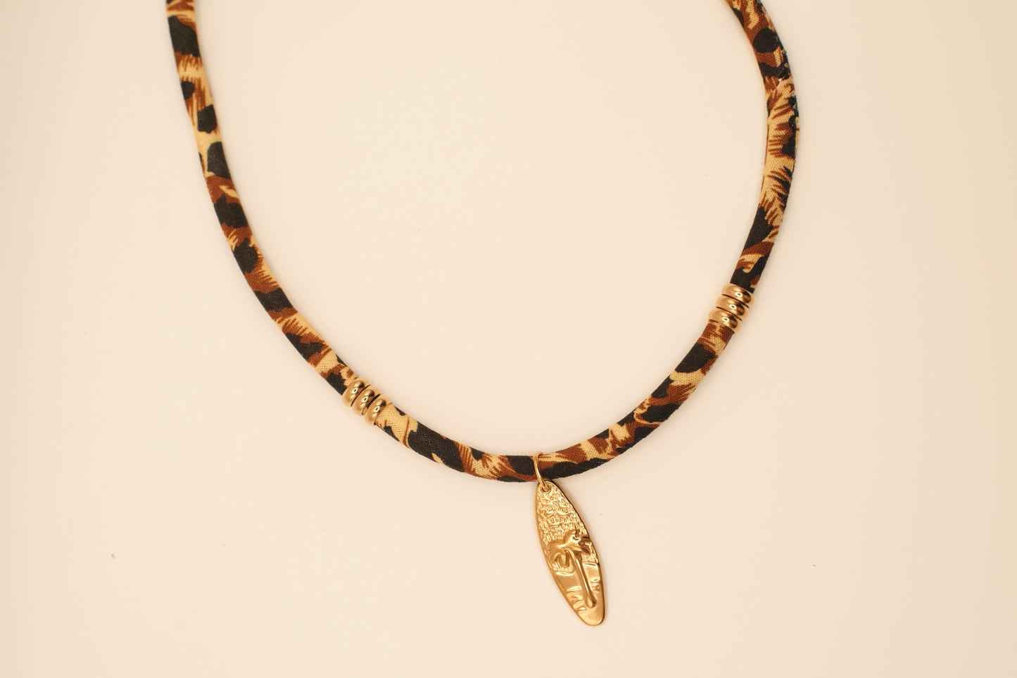 Coastal Palm Necklace