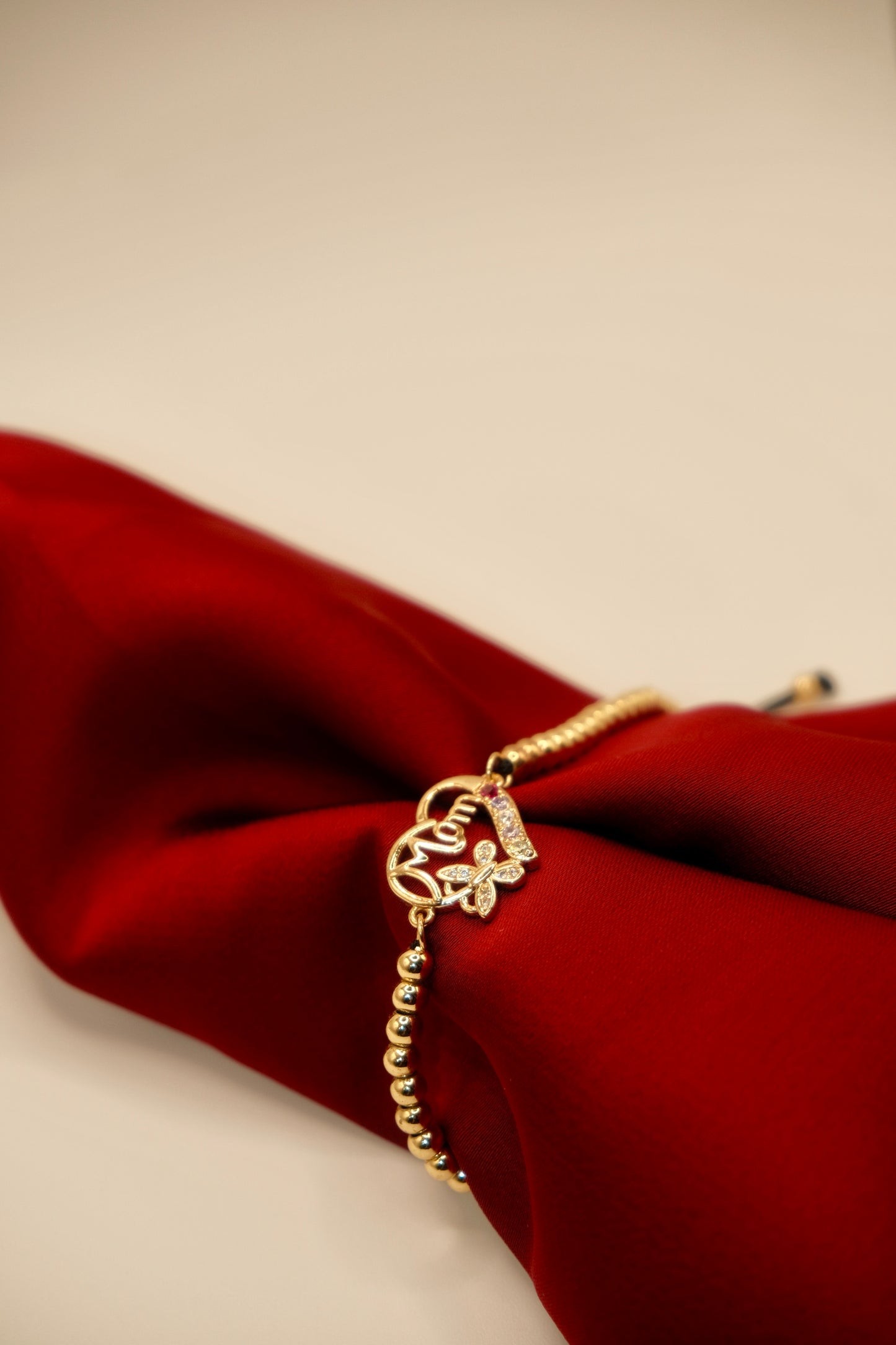 “Mom” Gold Beaded Adjustable Bracelet