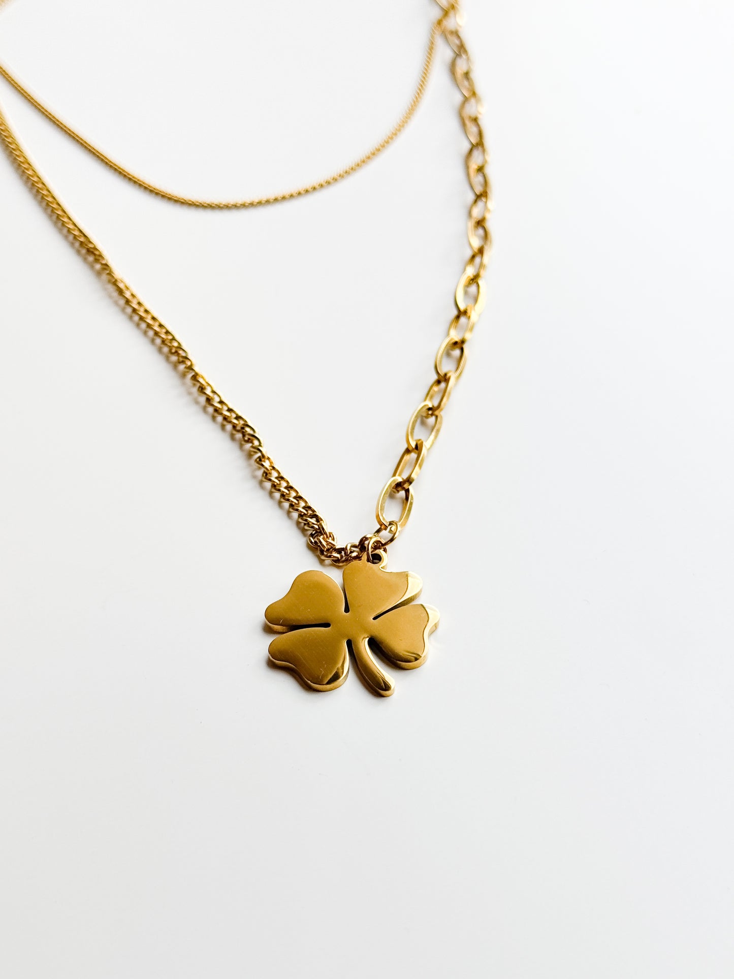 Sunna Clover Layer Necklace