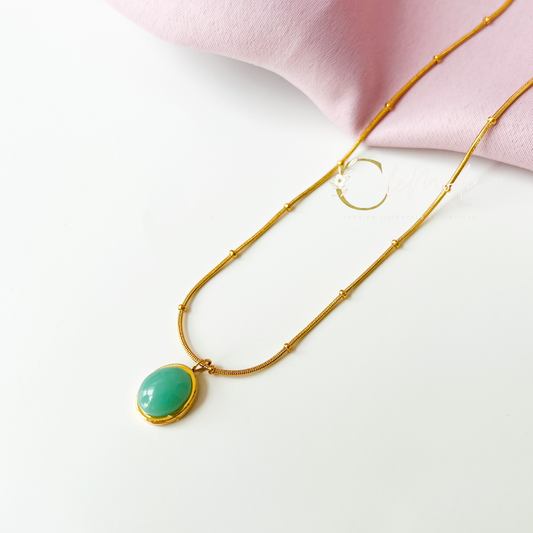 Amora Green Pendant Necklace