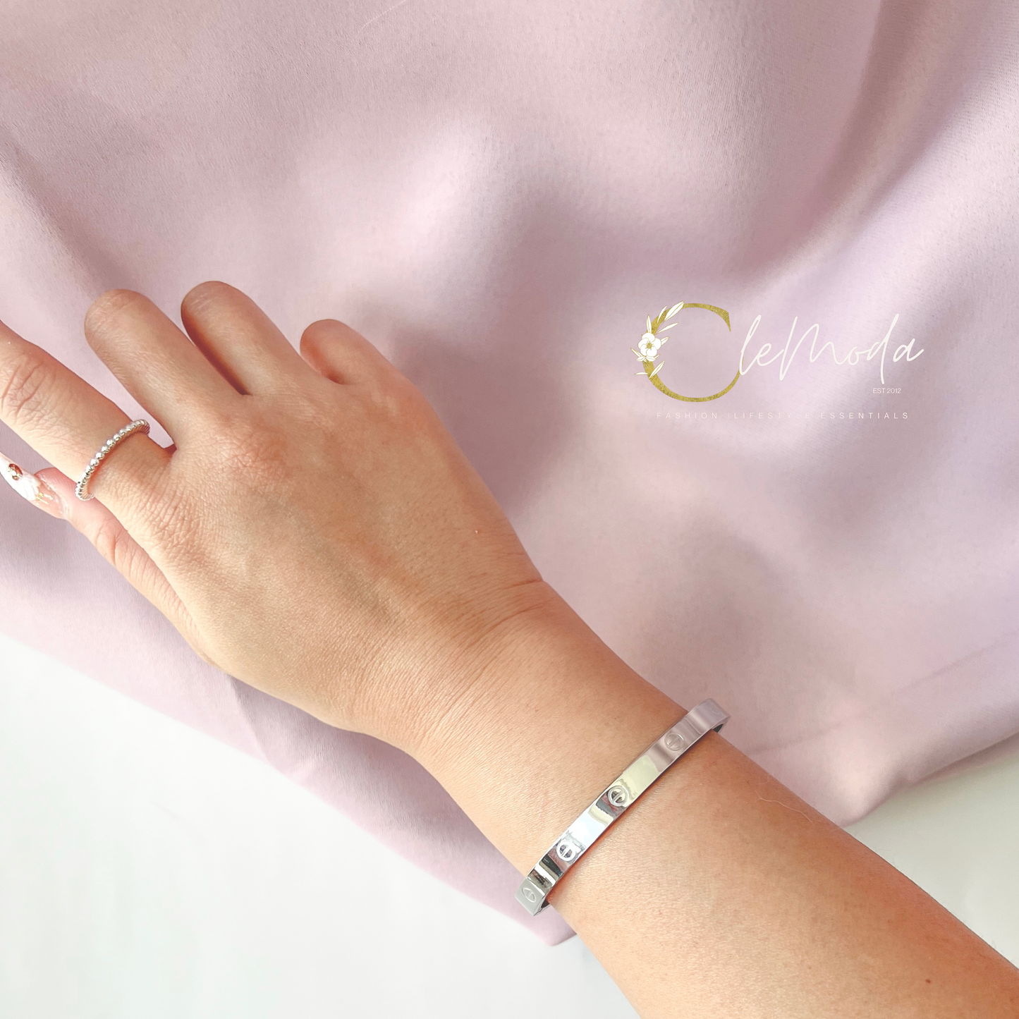 Premium Love Silver Bangle (regular)